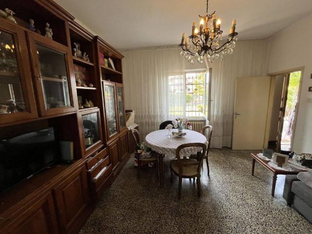 Villa in vendita a Massa MS