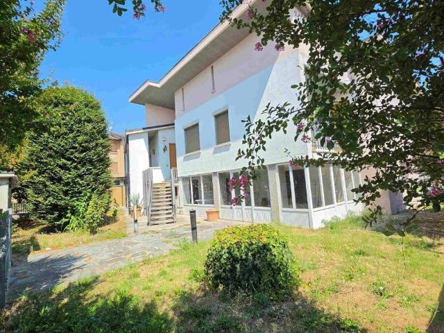 Villa in vendita a Massalengo LO