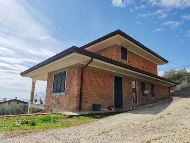 Villa in vendita a Massarosa LU