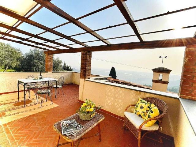 Villa in vendita a Massarosa LU