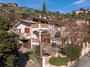 Villa in vendita a Massarosa LU