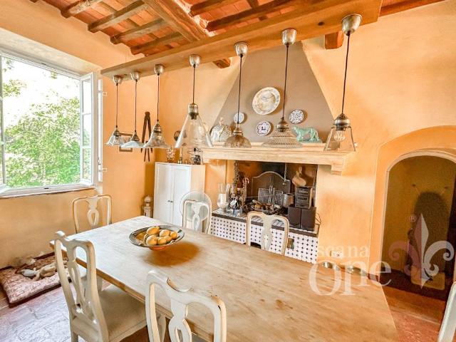 Villa in vendita a Massarosa LU
