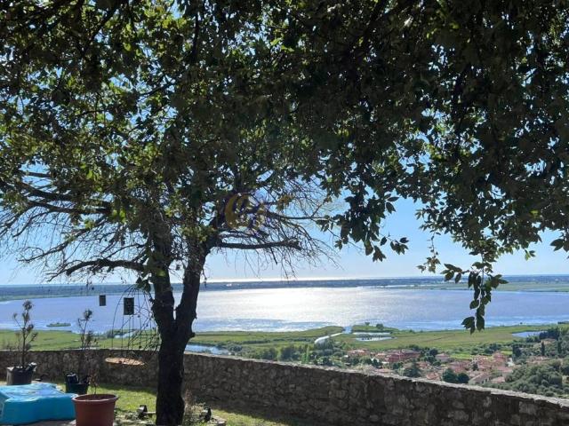 Villa in vendita a Massarosa LU