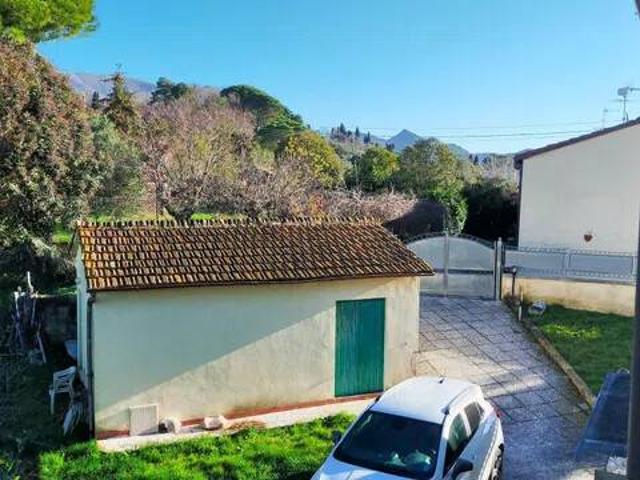 Villa in vendita a Massarosa LU