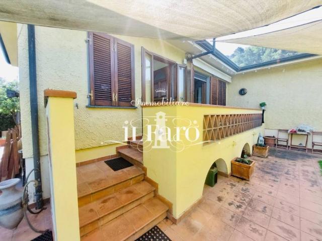 Villa in vendita a Massarosa LU