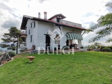 Villa in vendita a Massarosa LU