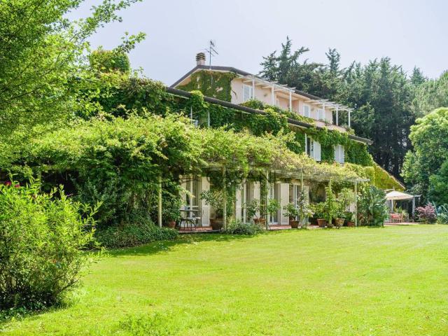 Villa in vendita a Massarosa LU