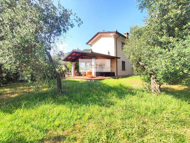 Villa in vendita a Massarosa LU