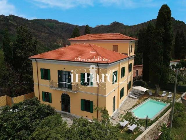 Villa in vendita a Massarosa LU