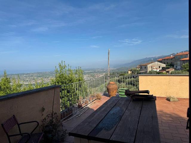 Villa in vendita a Massarosa LU