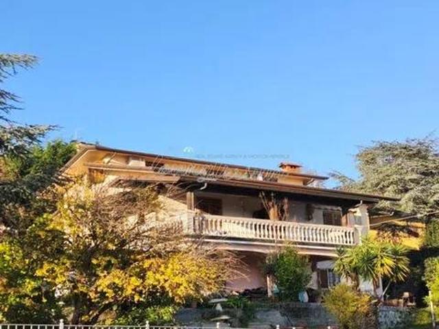 Villa in vendita a Massarosa LU