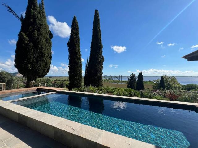 Villa in vendita a Massarosa LU