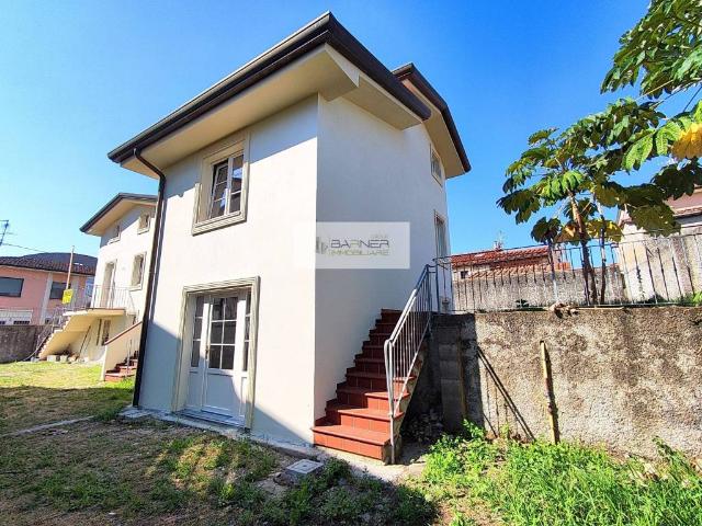 Villa in vendita a Massarosa LU