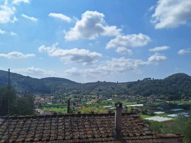 Villa in vendita a Massarosa LU