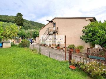 Villa in vendita a Massarosa LU