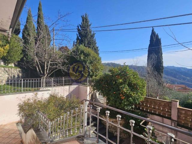 Villa in vendita a Massarosa LU