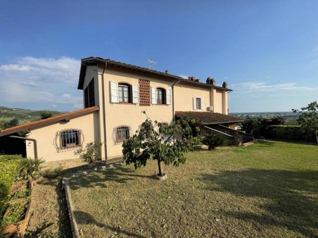 Villa in vendita a Massarosa LU