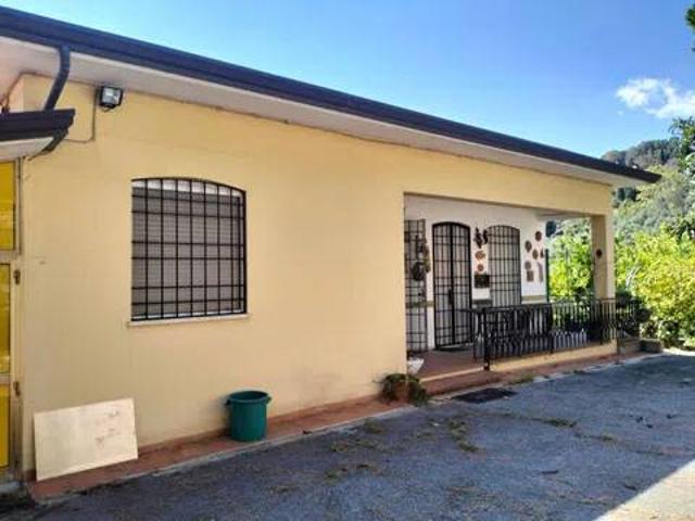 Villa in vendita a Massarosa LU