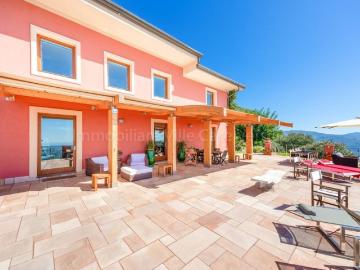 Villa in vendita a Massarosa LU