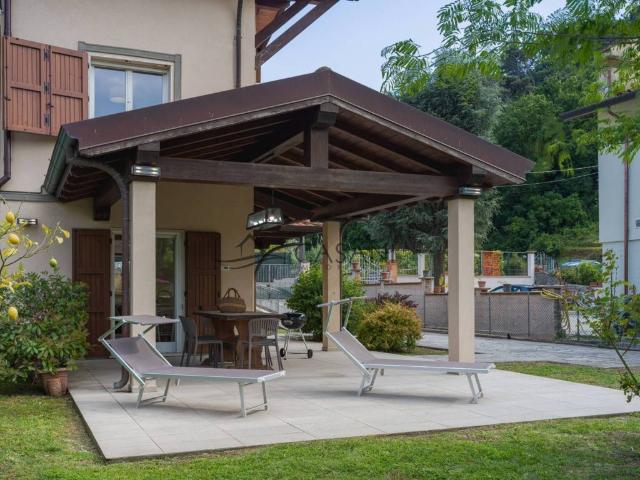 Villa in vendita a Massarosa LU