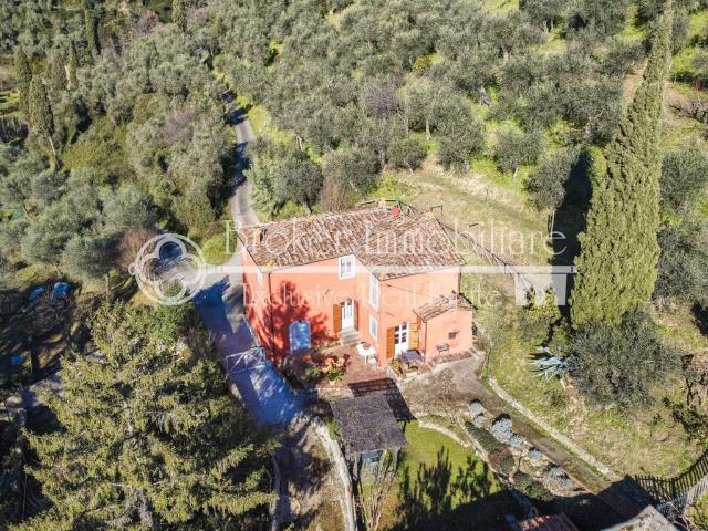 Villa in vendita a Massarosa LU