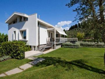Villa in vendita a Massarosa LU