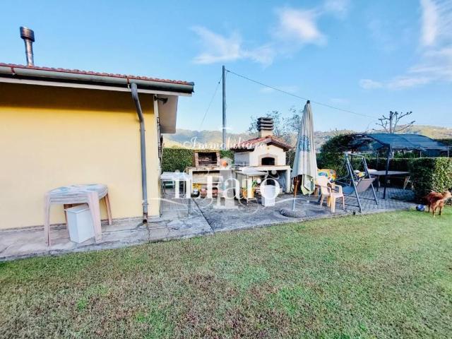 Villa in vendita a Massarosa LU