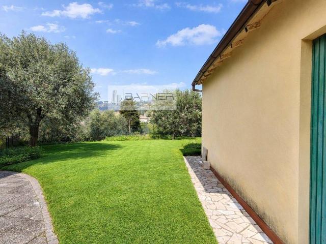 Villa in vendita a Massarosa LU