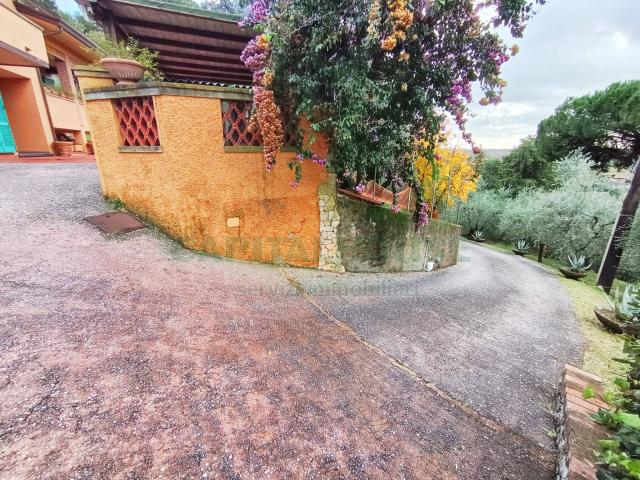 Villa in vendita a Massarosa