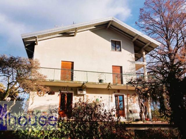 Villa in vendita a Masserano BI