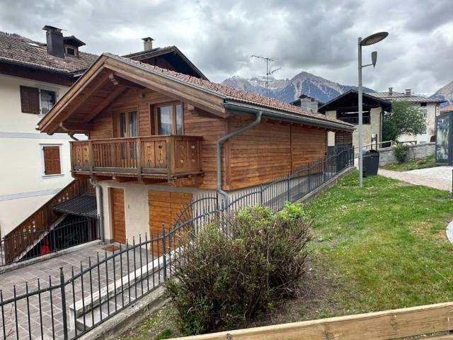 Villa in vendita a Massimeno TN