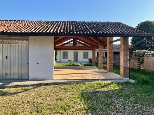 Villa in vendita a Mezzana Bigli PV