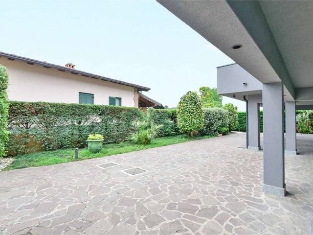 Villa in vendita a Meda MB