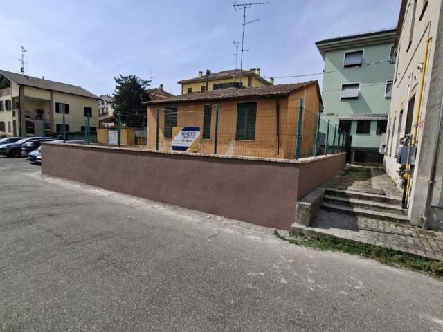 Villa in vendita a Medesano PR