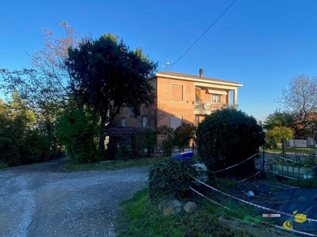 Villa in vendita a Medesano PR