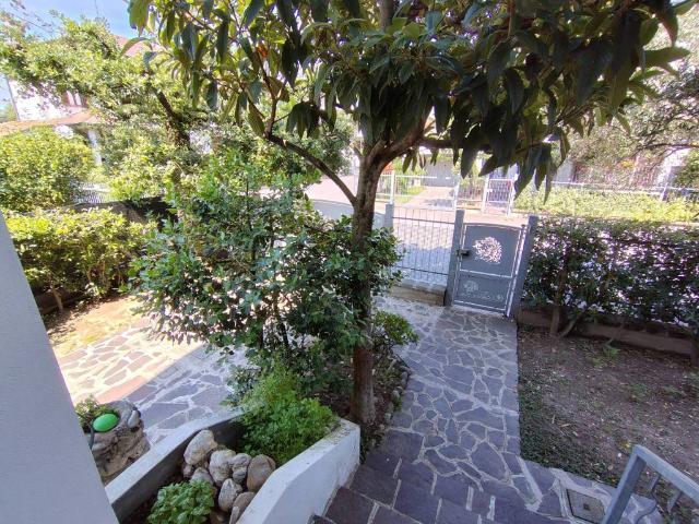 Villa in vendita a Mediglia MI