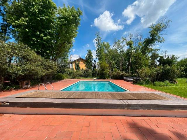 Villa in vendita a Mediglia MI