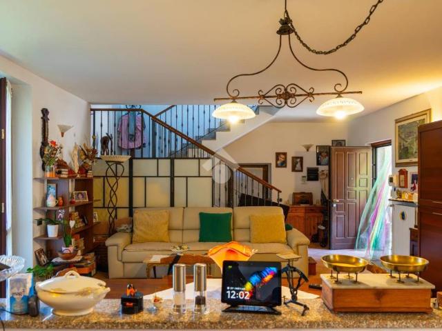 Villa in vendita a Mediglia MI