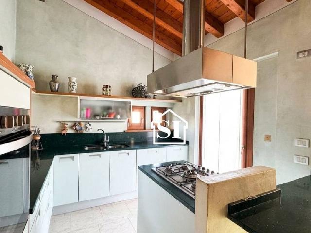 Villa in vendita a Medole MN
