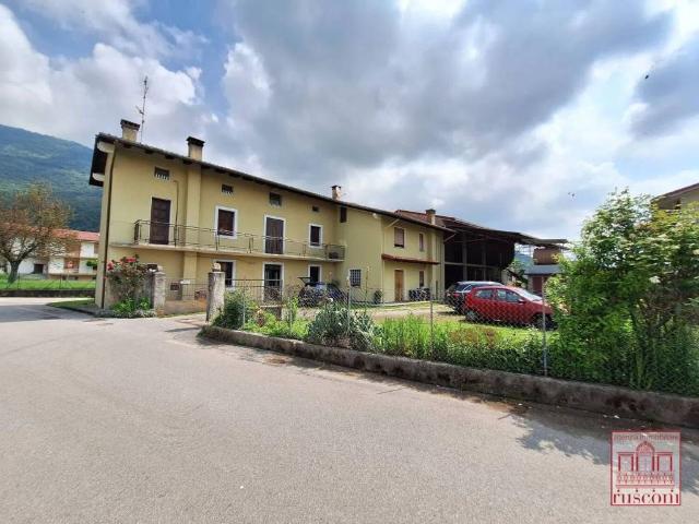 Villa in vendita a Meduno PN