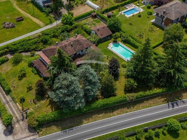 Villa in vendita a Melazzo AL