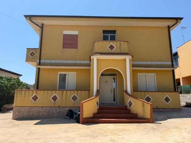 Villa in vendita a Melilli SR