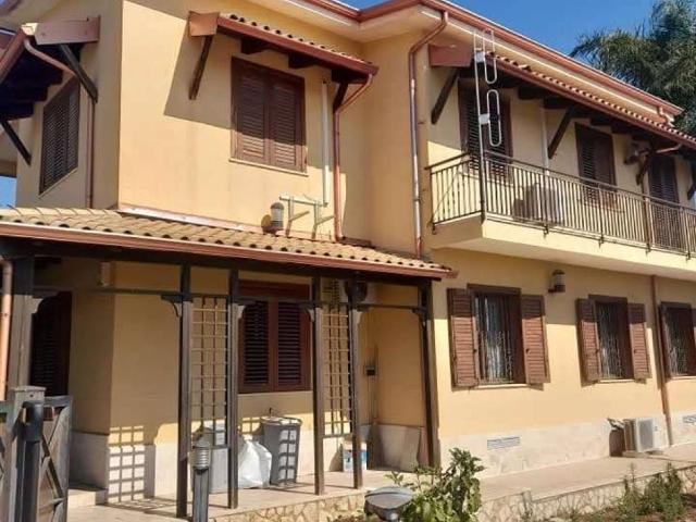 Villa in vendita a Melilli SR
