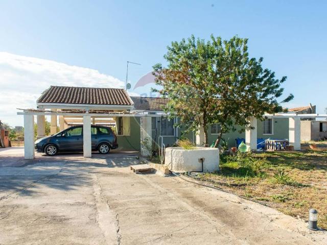 Villa in vendita a Melilli SR