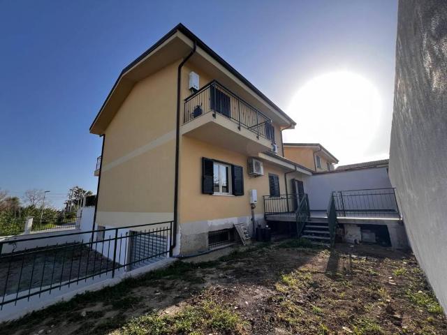 Villa in vendita a Melito di Porto Salvo RC
