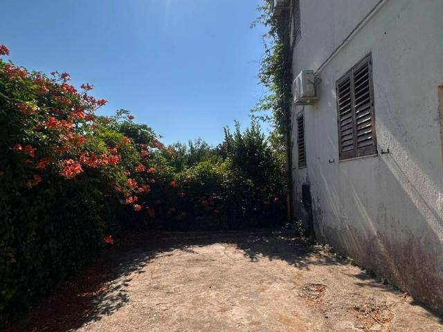 Villa in vendita a Melito di Porto Salvo RC