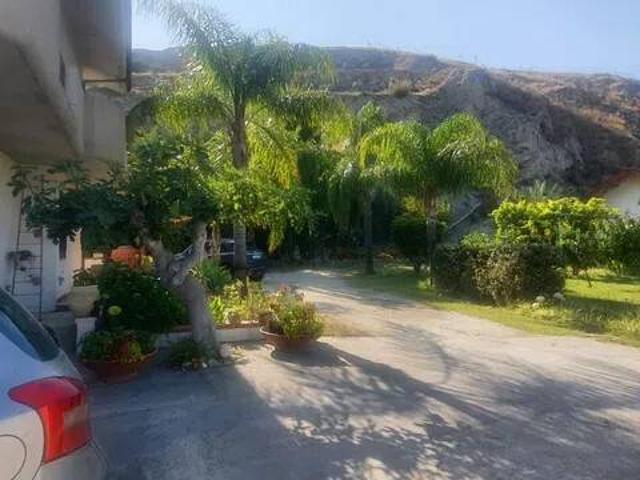 Villa in vendita a Melito di Porto Salvo RC