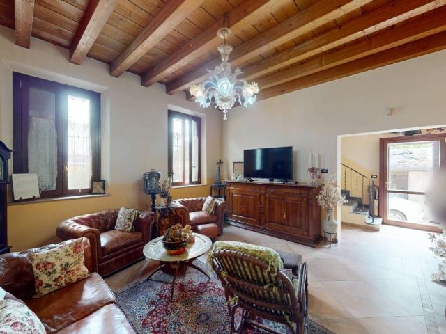 Villa in vendita a Melzo MI