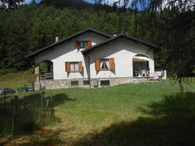 Villa in vendita a Menconico PV