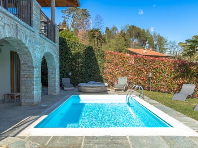 Villa in vendita a Menaggio CO
